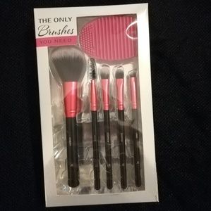 JBL Face, Eyes and Eyebrow Brush + Cleaner Set